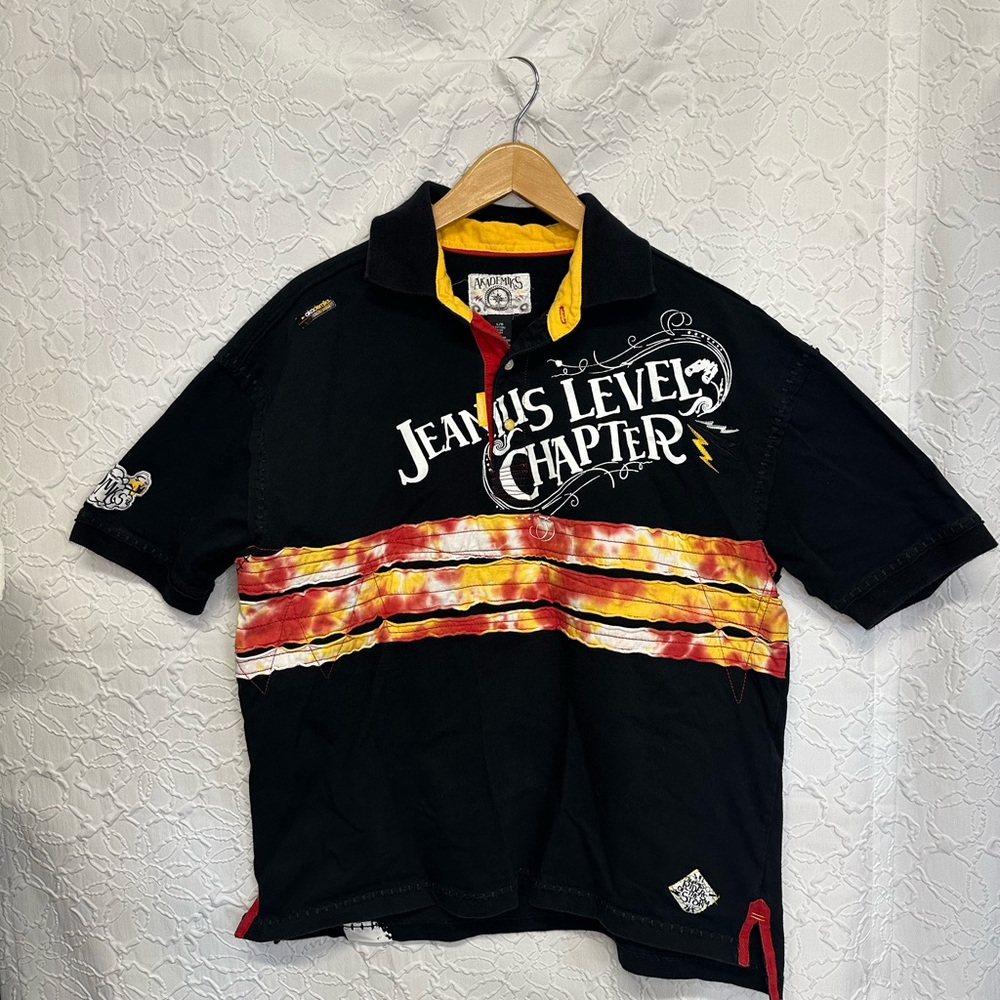 Y2K Akademiks Graphic Polo Shirt Black Red Yellow Hip Hop Streetwear Size L